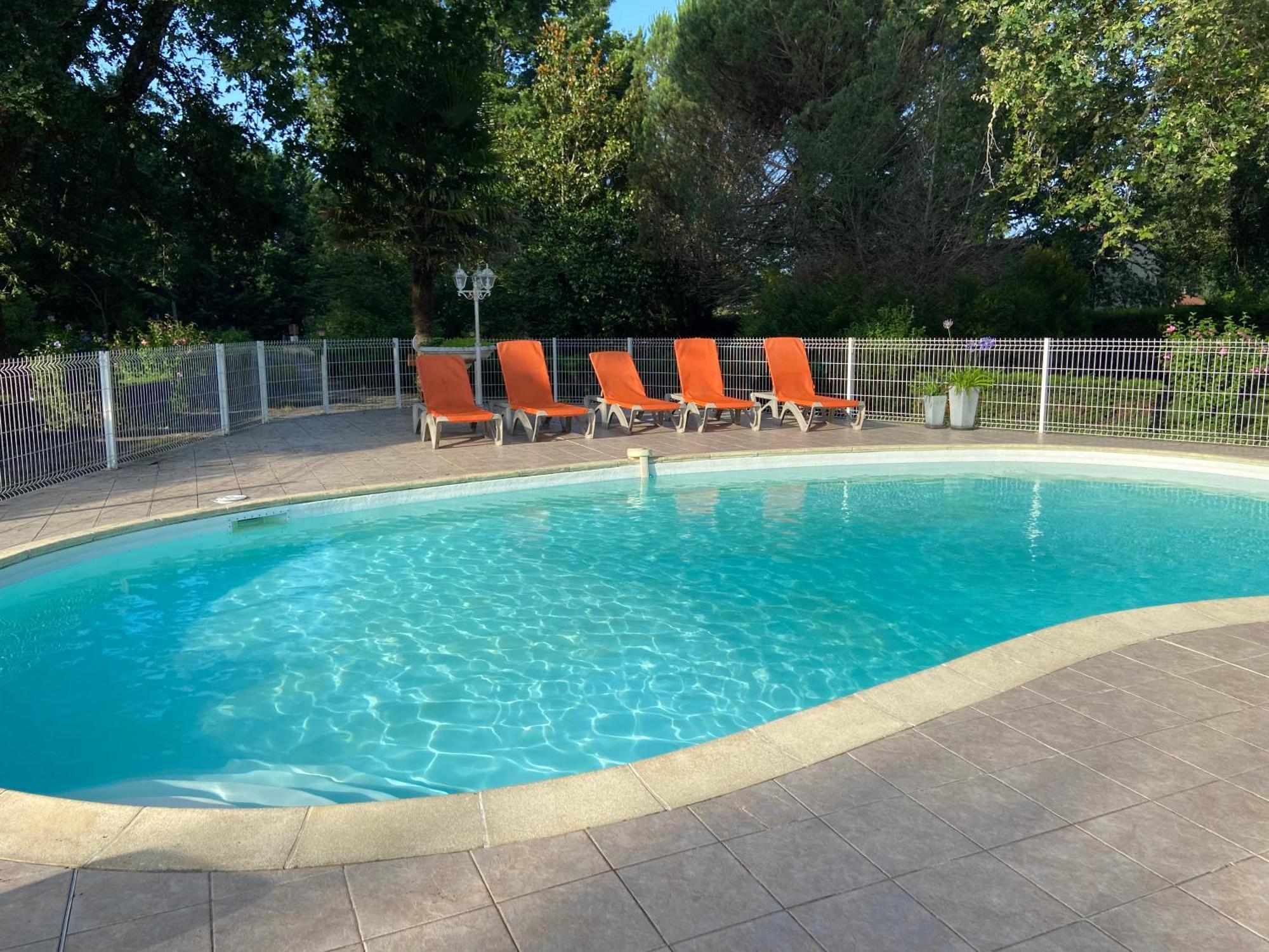 Villa 8 Personnes O Mes Anges Saint-Julien-en-Born Exteriör bild